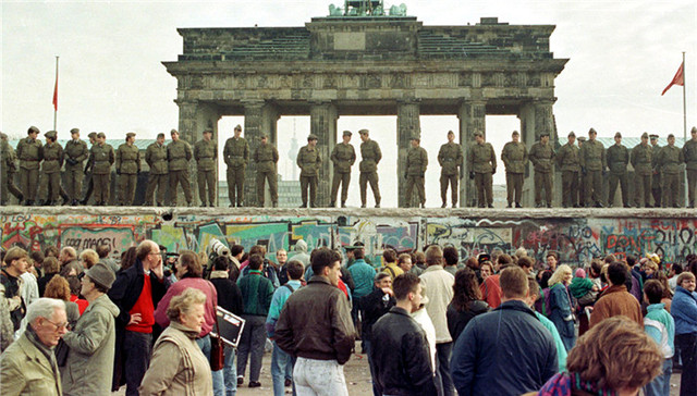 赎金,1927年,东德,自由行动,人权问题,人权状况,自由的代价,长按,神奇大巴,防空洞
