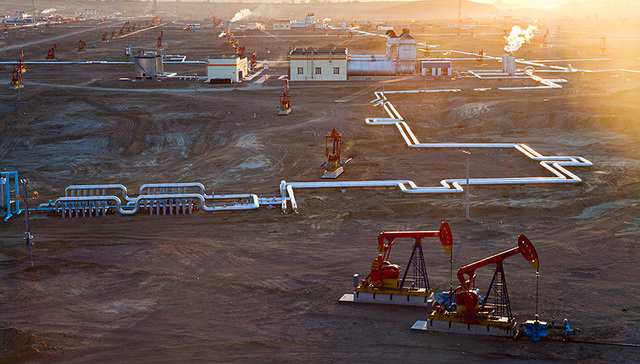 石油小城人的鸡年春节