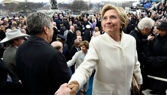 希拉里的两本新书将于9月出版 将谈及大选经历