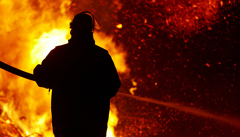铜陵日报社,爆炸事件,化工企业,新闻网记者,铜陵市,发布,官方,现场,2月,报道