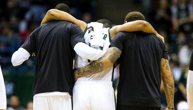 2014届榜眼再遭重伤 贾巴里·帕克左膝十字韧带撕裂缺战一年