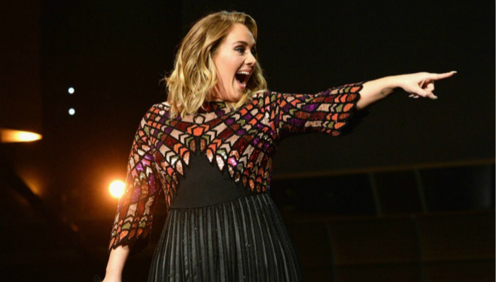 第59届格莱美颁奖典礼落幕 阿黛尔五提五中 碧昂斯挺孕肚表演惊艳