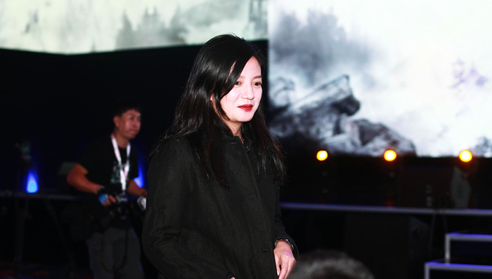 赵薇,上市公司,大并购