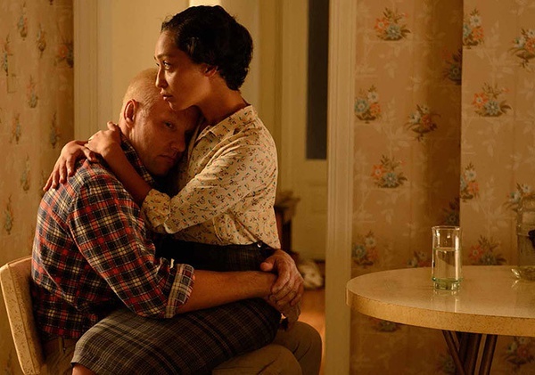 好莱坞报道,审片室