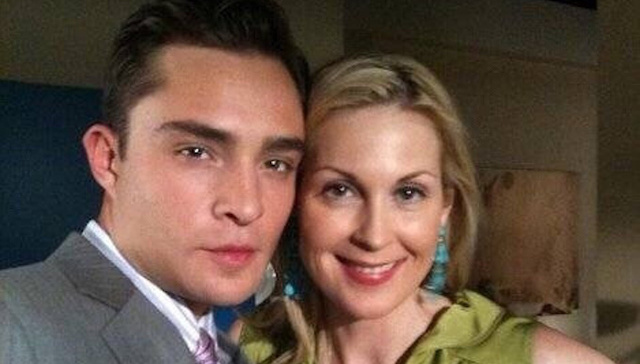 夜观星象|林妙可无缘北电转考南艺；《绯闻女孩》Chuck恋上Serena妈