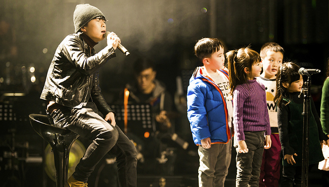 赵雷,民谣歌手,1975年,歌坛,歌手,成都,橄榄树,音乐产业,校园民谣,清流