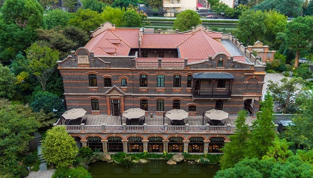 翻修花费 3 个亿的清代老宅变身私密餐厅，继续向人讲述这一百多年来的故事