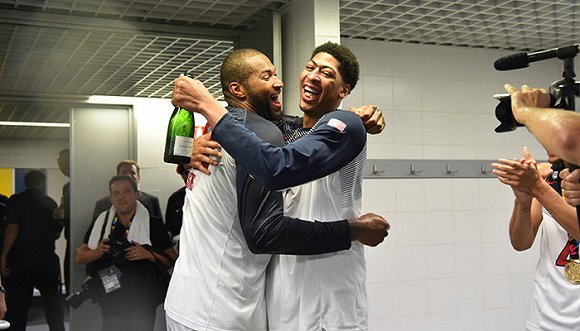 考辛斯加盟鹈鹕首战惨败 这12项数据也许能解释一二