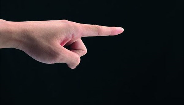 地方新闻精选 | “霸气”局长训斥下属：先揍你个半死 然后再起诉