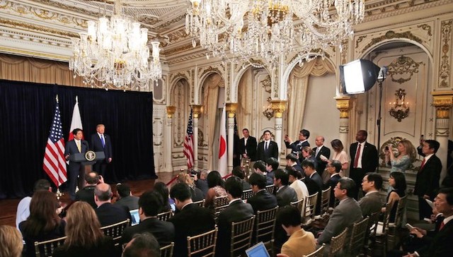 这才是美国权力精英的真正舞台：特朗普的“冬宫”