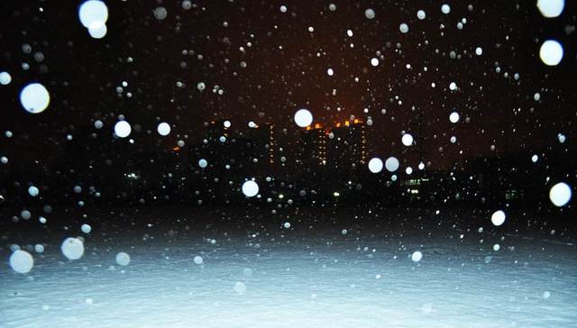 中年男子雪夜袭击三名单身女白领 理由竟然是……|国产洋葱