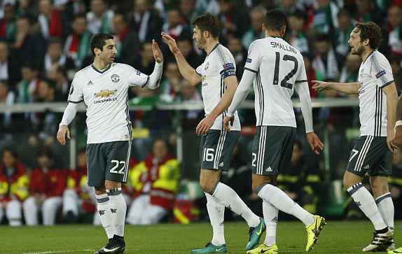 欧联杯1/16决赛次回合：先受伤再红牌 曼联淘汰圣埃蒂安却喜忧参半