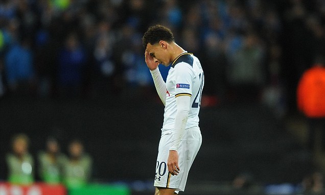 欧联杯1/16决赛次回合：10人热刺战平出局 罗马淘汰比利亚雷亚尔