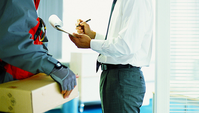 顺丰,圆通,韵达,速运,加盟,高大上,市场资金,公司股价,标杆企业,差别化战略