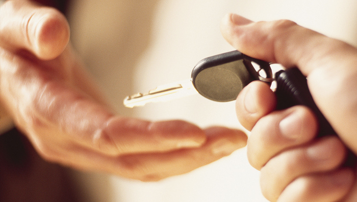 优信,二手车行业,中国二手车,灯笼,中国企业家,中国好声音,二手车拍卖,Uber,80后,华平投资