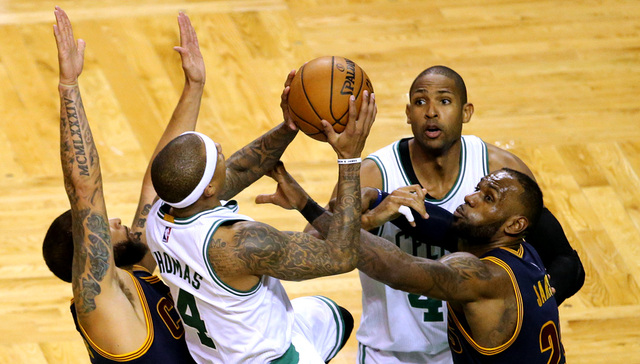 詹皇三双难救主骑士不敌绿军 伦纳德31分+绝杀马刺险胜步行者