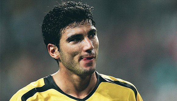 迷失于英国的阴雨连绵 他是阿森纳的“伦敦病人”