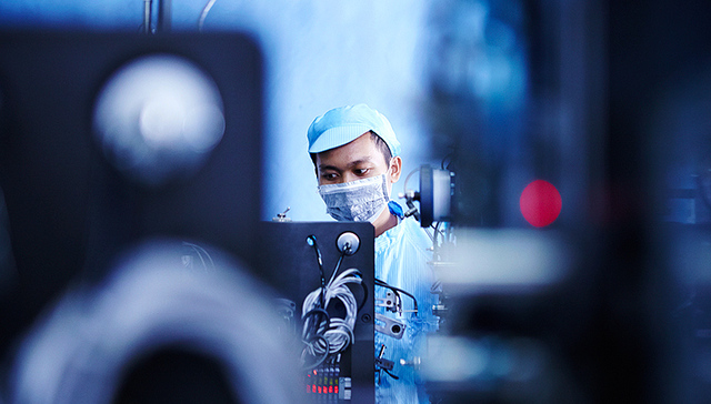 实体经济,去工业化,经济工作,向好,经济运行,聚力,经济要素,发力,经济指标,经文