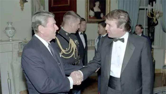 1980年,特朗普,保守主义,长按,为人,伊朗门,粉丝,傲视群雄,里根主义,里根传