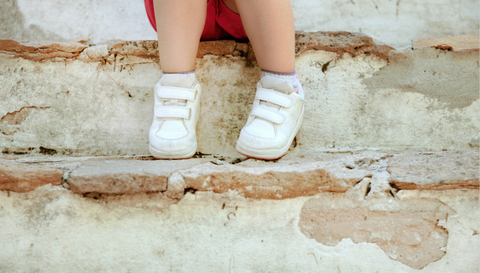 【JMedia】小白鞋是怎么火起来的，会像小黑裙那样成为经典吗？