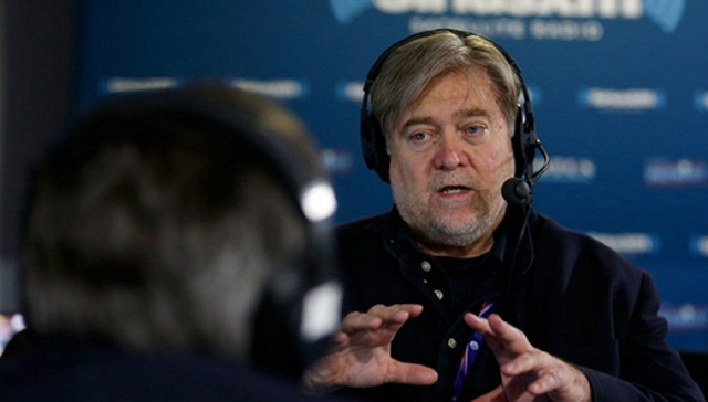 特朗普的首席战略官一直在引用的法国小说《圣徒营》是本什么样的书？