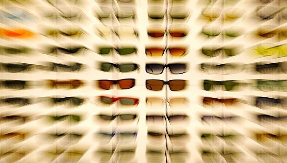 进价145元售价916元： 博士眼镜“暴利”玄机待解