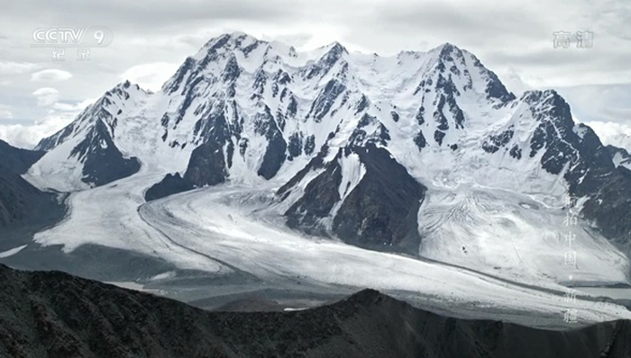 豆瓣评分9.4，被评为“堪比BBC的大作”，这部央视最新的纪录片，每一帧都看得人想落泪！