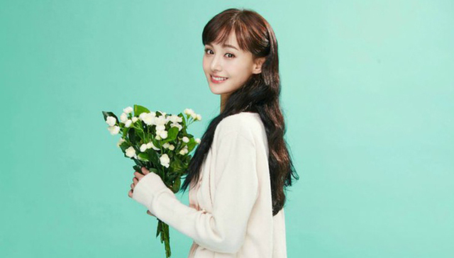 放飞自我后郑爽又出来开工 主演唐家三少小说改编剧《为了你》