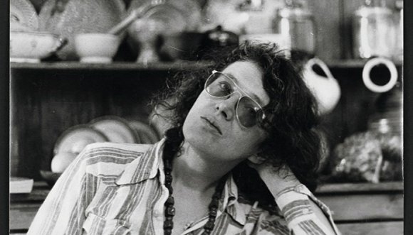 再写安吉拉·卡特：多产的作家，离经叛道的生活，存疑的女权主义者