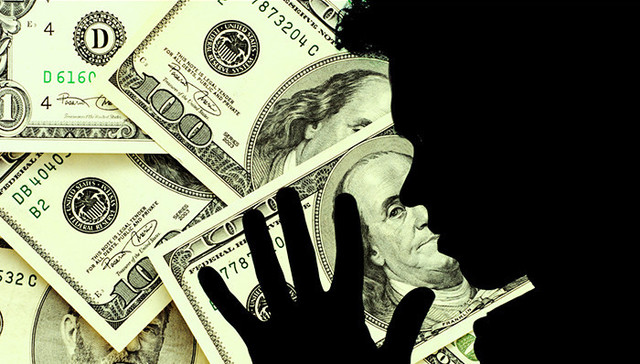 创业板龙头股跌停  一路增持的基金们很“受伤”