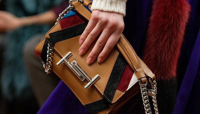 同样以制鞋起家 但Ferragamo和Tod’s如今却是冰火两重天