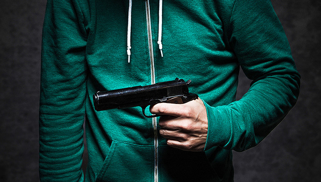 法国16岁枪手闯入一高中打伤四人 曾参考美国枪击案资料