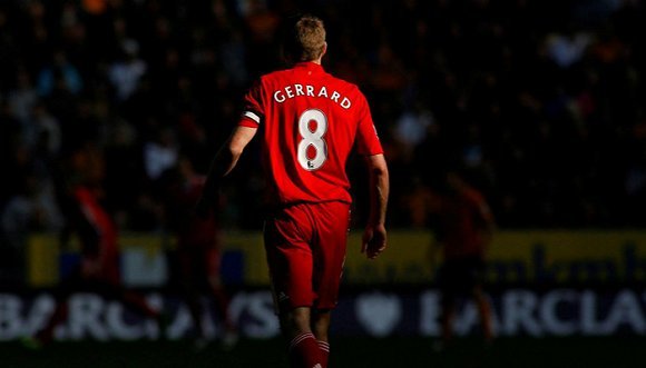 接过利物浦队长袖标时，杰拉德也曾犹豫不决？