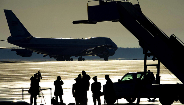 除了特朗普瞅着不顺眼的“空军一号” 美国总统机队还有这些秘密