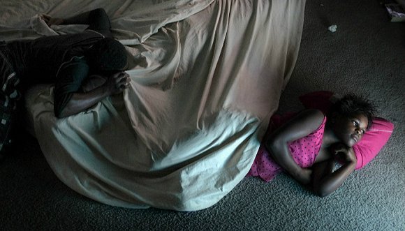 这些照片记录了战争对美国普通人生活的影响