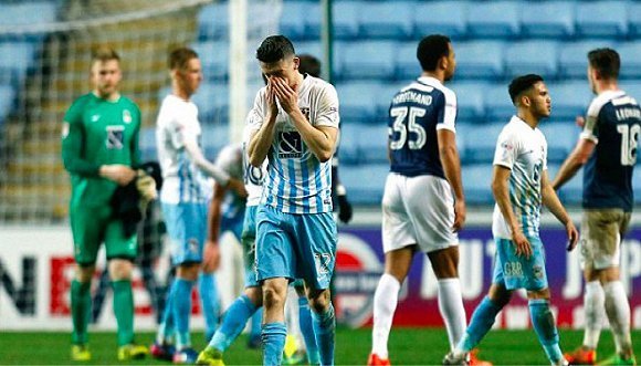 单赛季四次换帅创纪录 昔日英超劲旅考文垂深陷危机