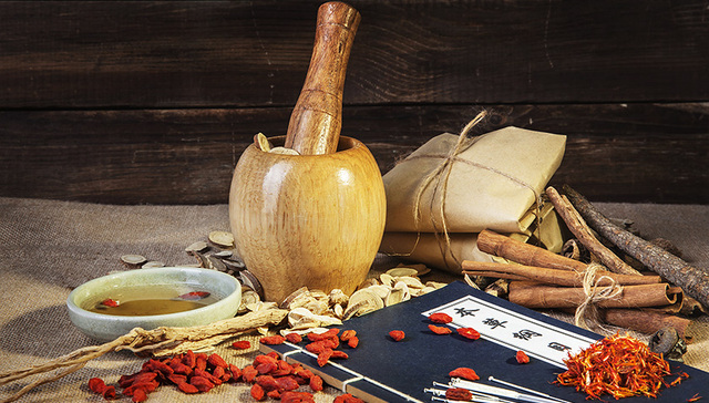 中药商陇神戎发上市首年业绩变脸 但依靠高送转概念股价涨幅已达六倍