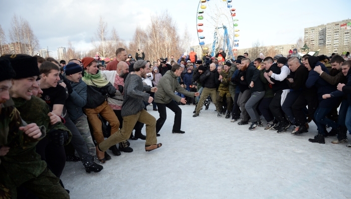 俄罗斯,谢肉节,足球流氓,世界杯