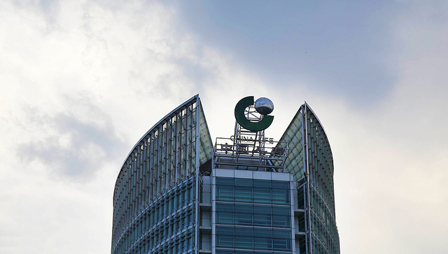 “保险一哥”中国人寿净利润下滑45% 市场份额连年下降的底线在哪里？