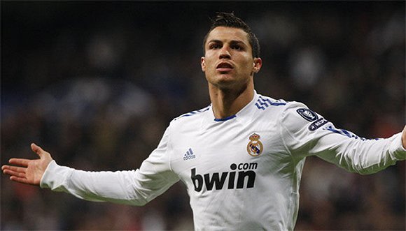 绿茵成就与银行账户双丰收 这是最富有的十大足球运动员