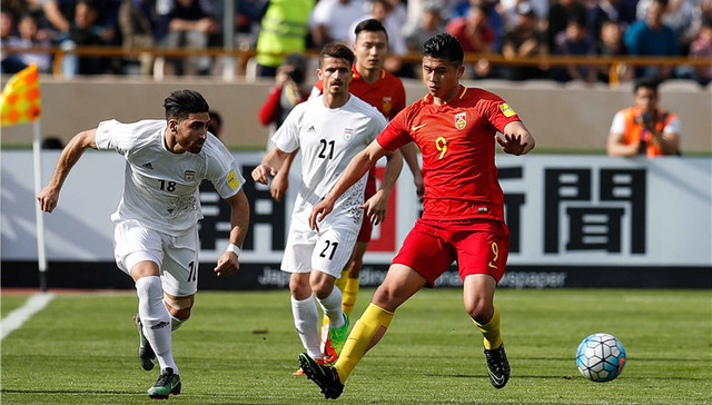 曾诚神勇难阻阿扎迪噩梦 国足0-1伊朗遭德黑兰6连败