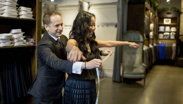 为了解决衣服不合身的问题 时尚行业准备用大数据备案你的三维了