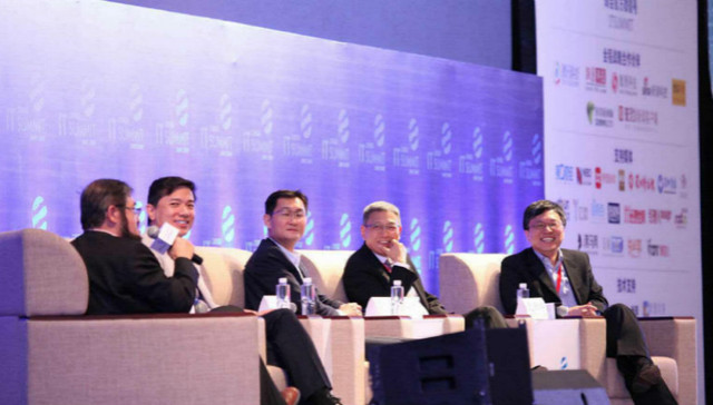 李彦宏说人工智能是未来的主菜 马化腾要把人工智能实验室开到微软边上