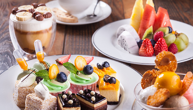 【一周享乐指南】海瑞温斯顿鼎力赞助2017 amfAR香港慈善晚宴，上海金茂君悦大酒店推出春季下午茶