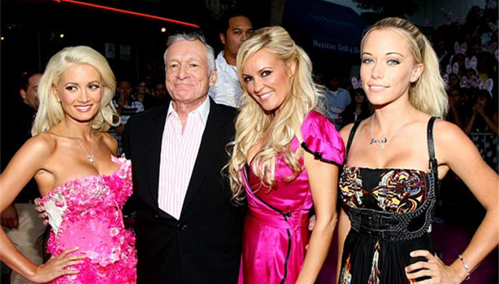 《花花公子》创始人休·海夫纳91岁生日 前女友送祝福