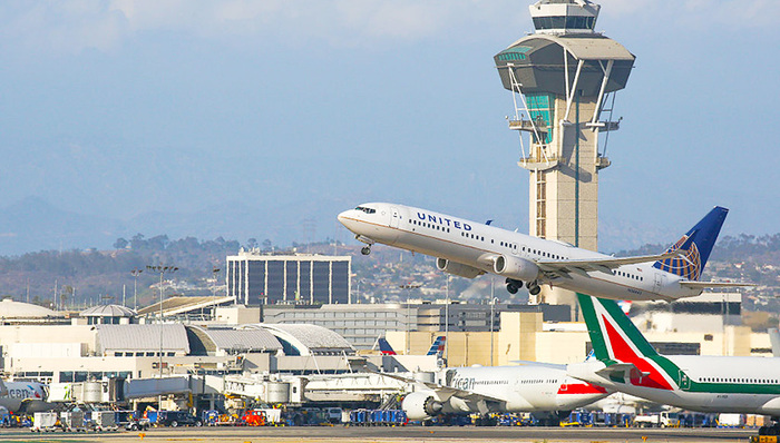 美联航,航空瞭望,界面评论