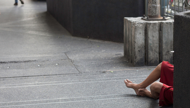 山东女子失踪15年后疑成残疾人 家人网上看到其贵州卖唱