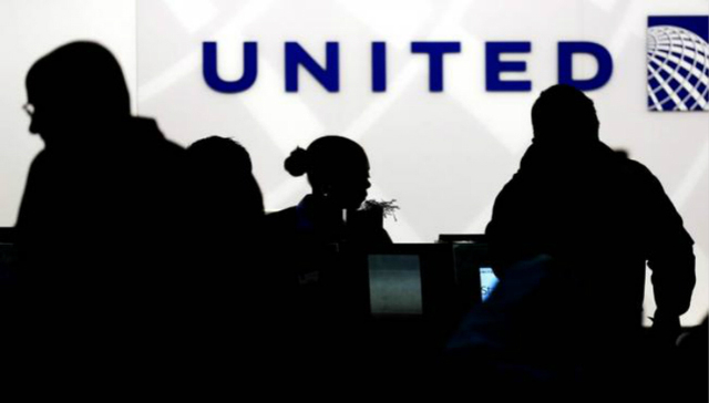 社交媒体,美联航,股价