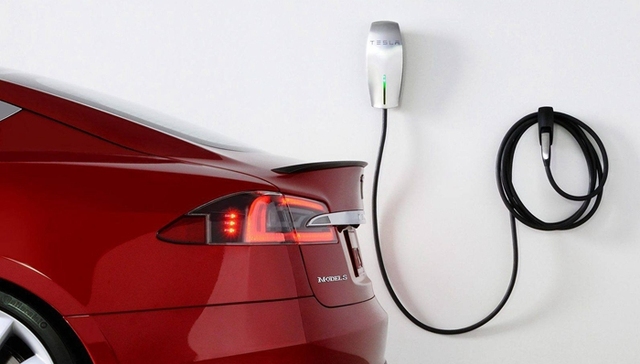 插电式电动汽车销量为什么出现断崖式下降？