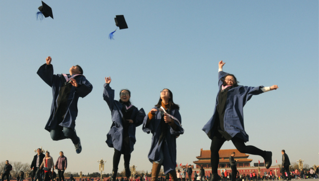 首个中长期青年发展规划给出青年定义：年龄是14-35周岁